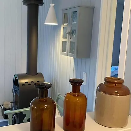 Lyst Og Romantisk Sommerhus Taet Pa Stranden Сasa de vacaciones Stege